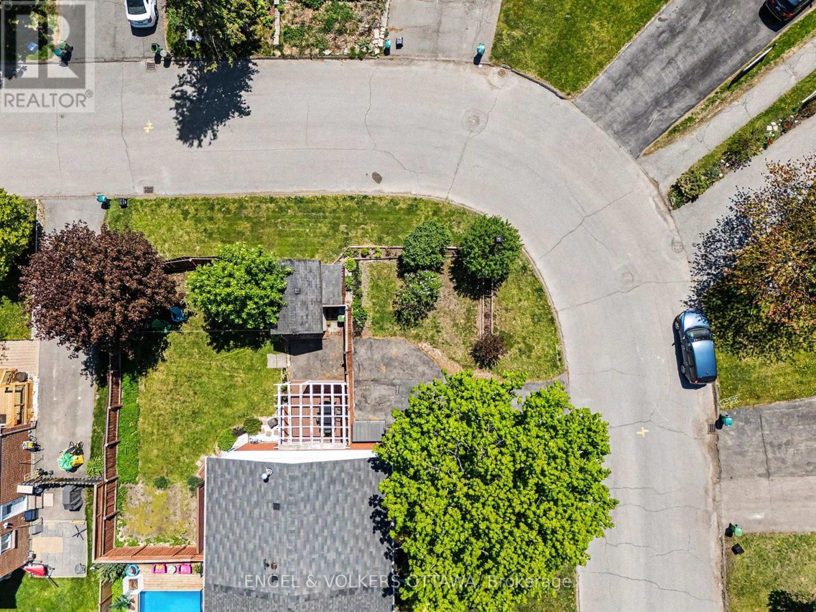 80 MORTON DRIVE - 34