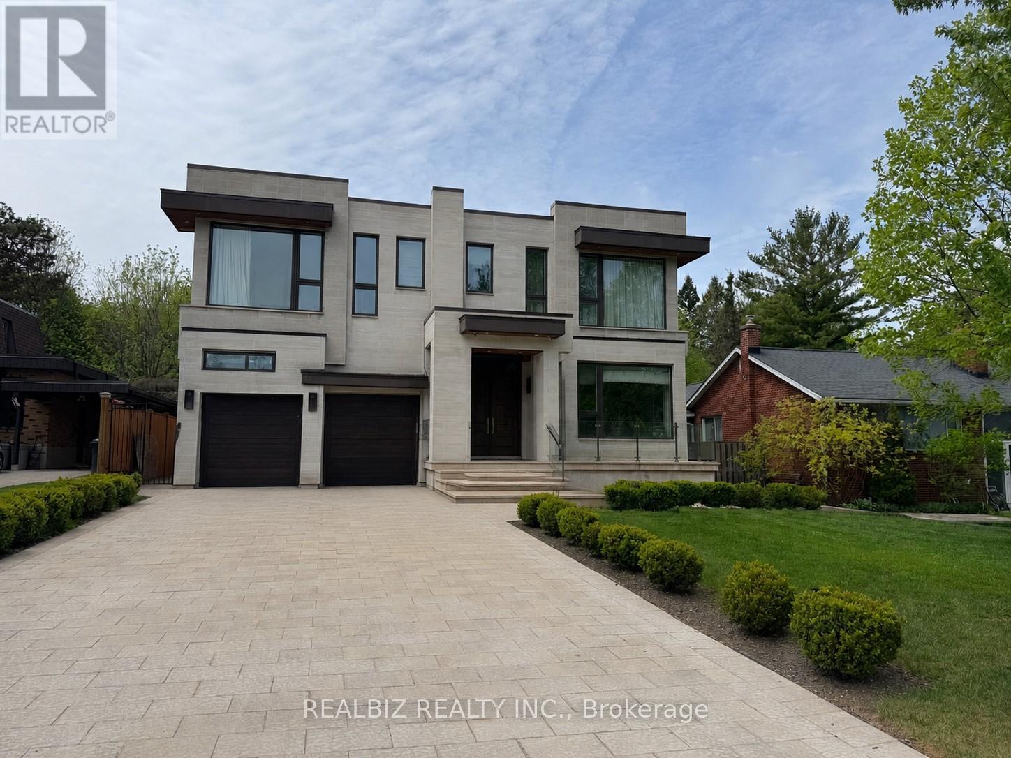 39 HEMFORD CRESCENT - 1