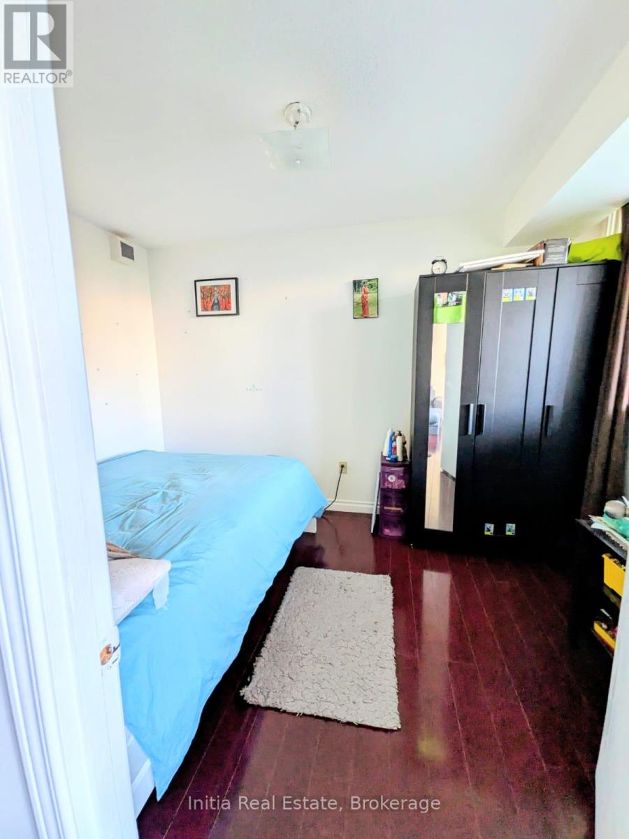 #406 25 SILVER SPRINGS BOULEVARD - 11