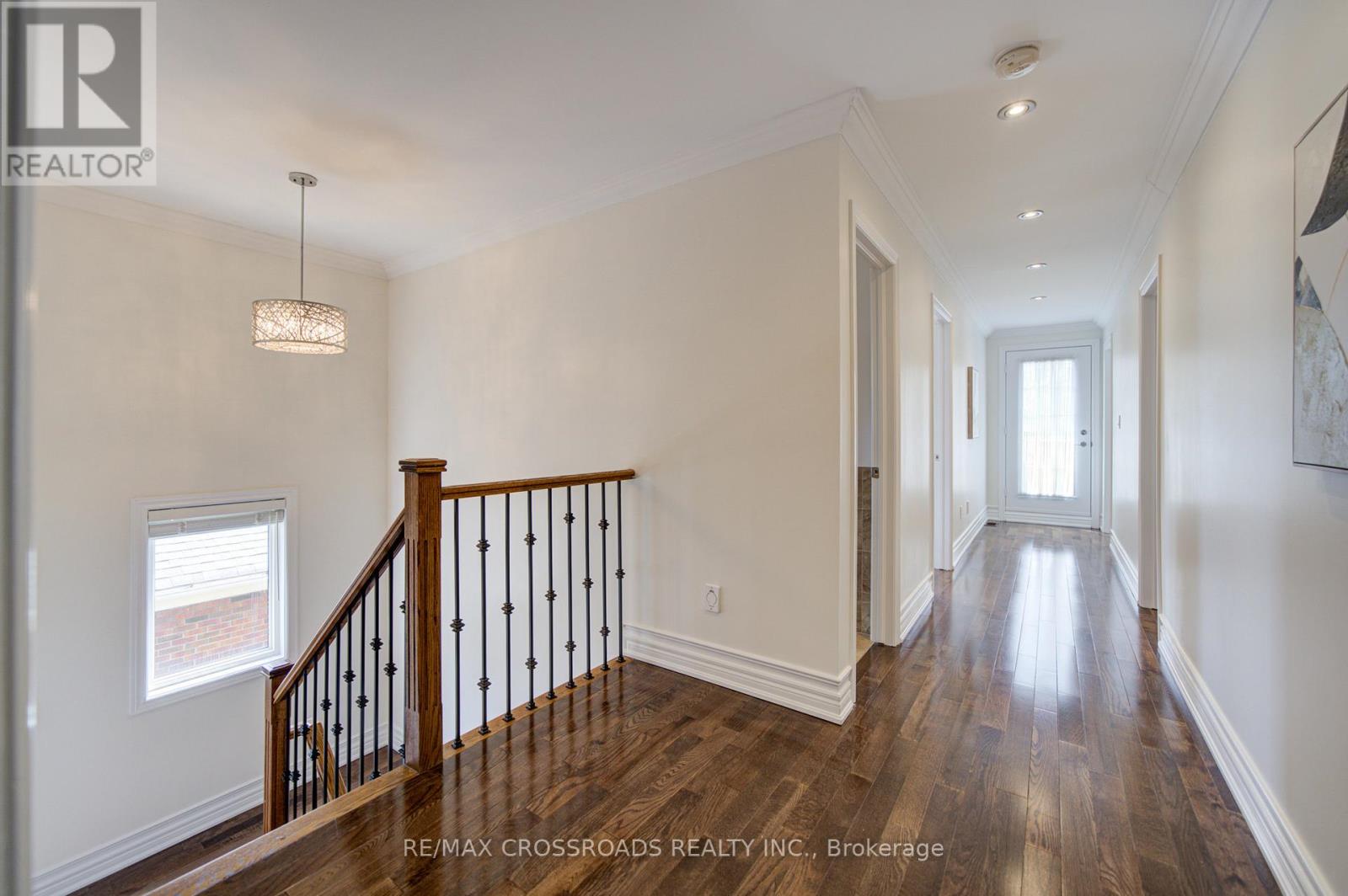 24 LYNN ROAD - 17