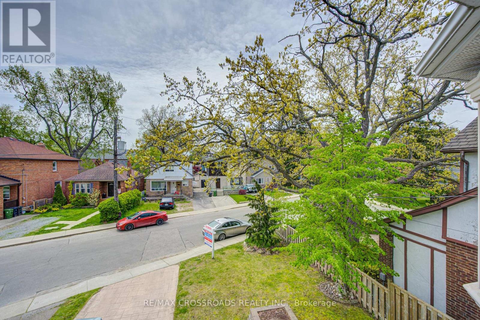 24 LYNN ROAD - 21