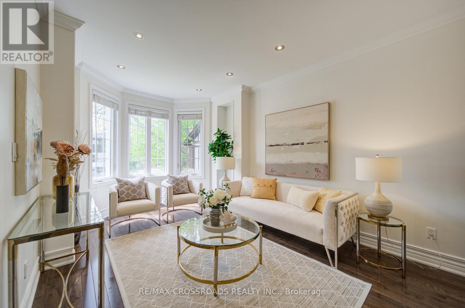 24 LYNN ROAD - 4