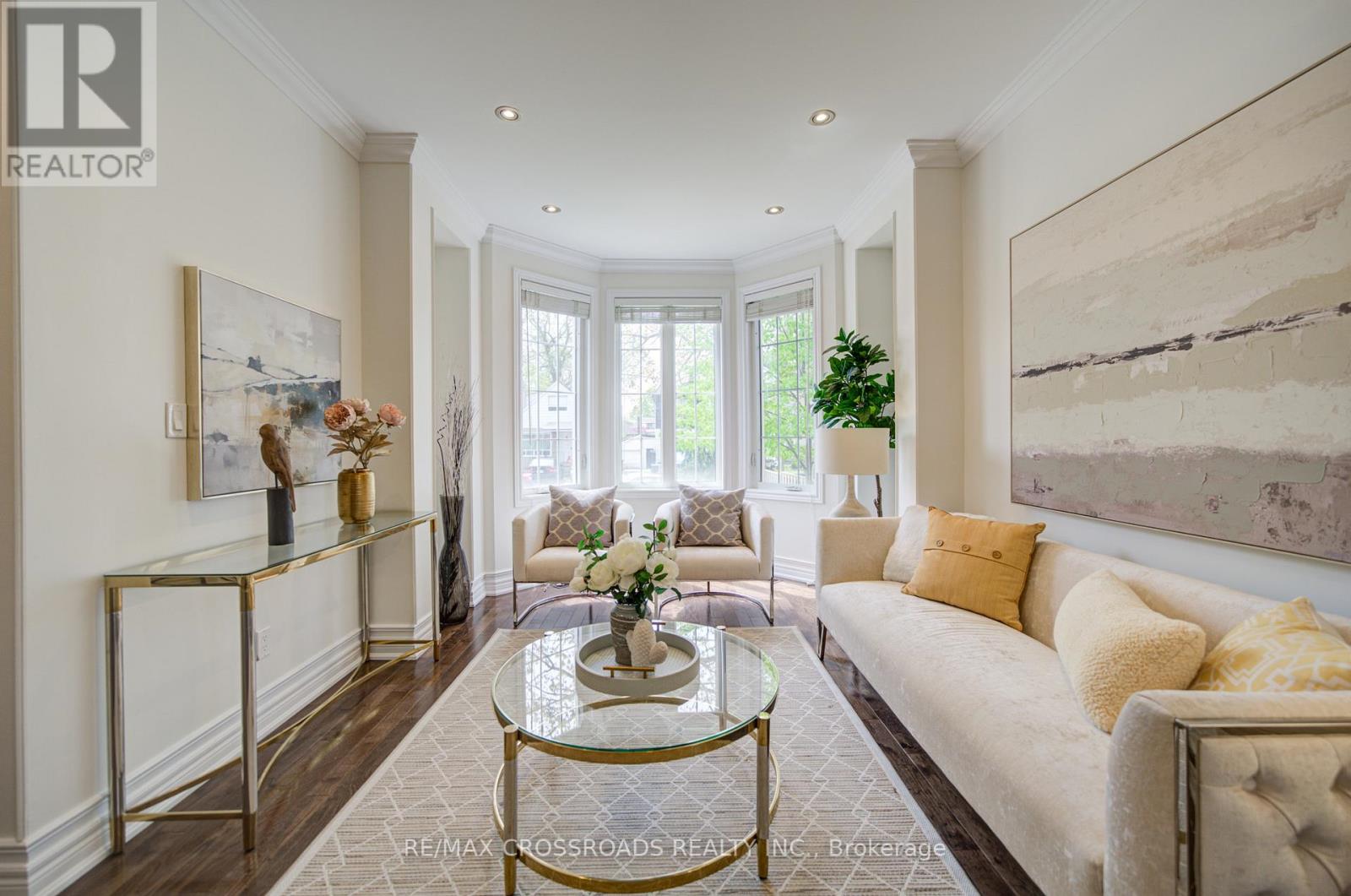 24 LYNN ROAD - 5