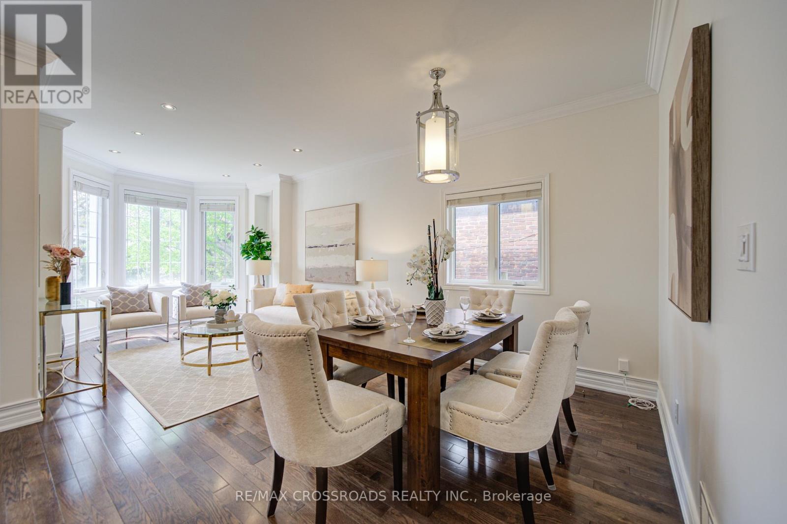 24 LYNN ROAD - 9