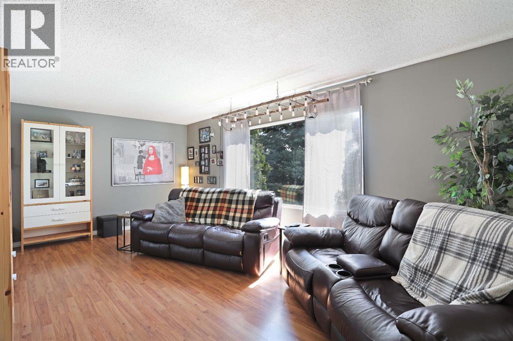 116 McNab Park Street E - 11