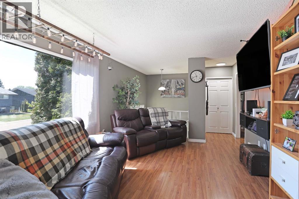 116 McNab Park Street E - 12