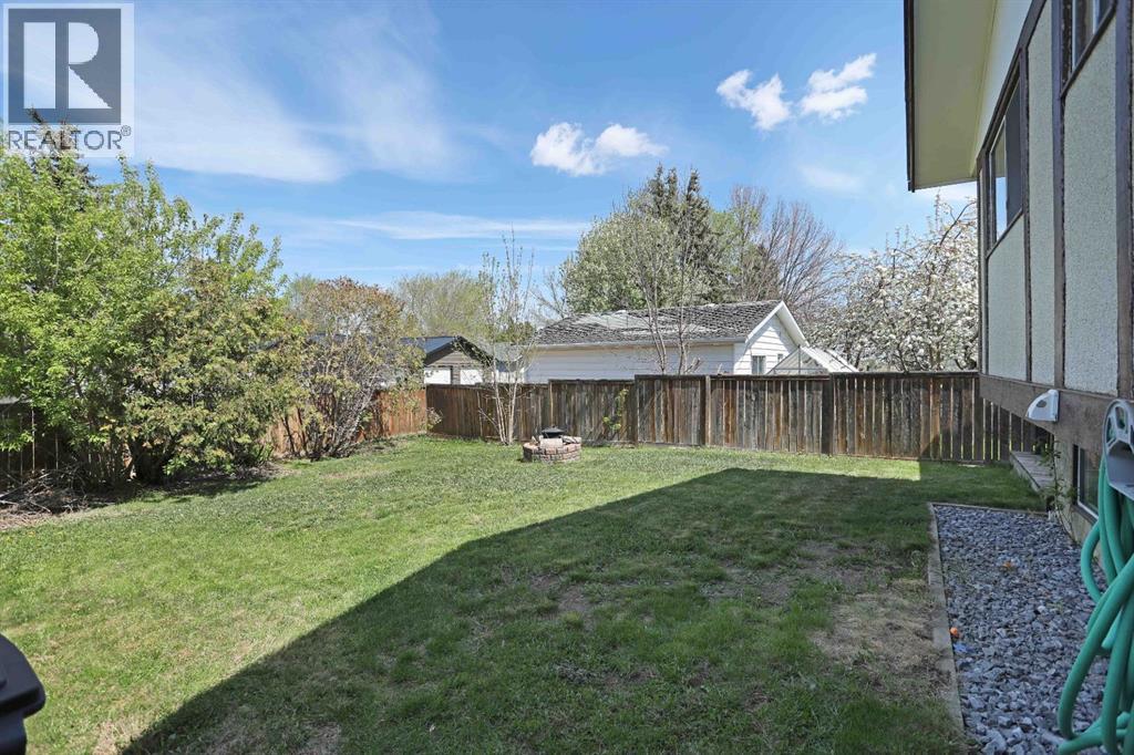 116 McNab Park Street E - 44