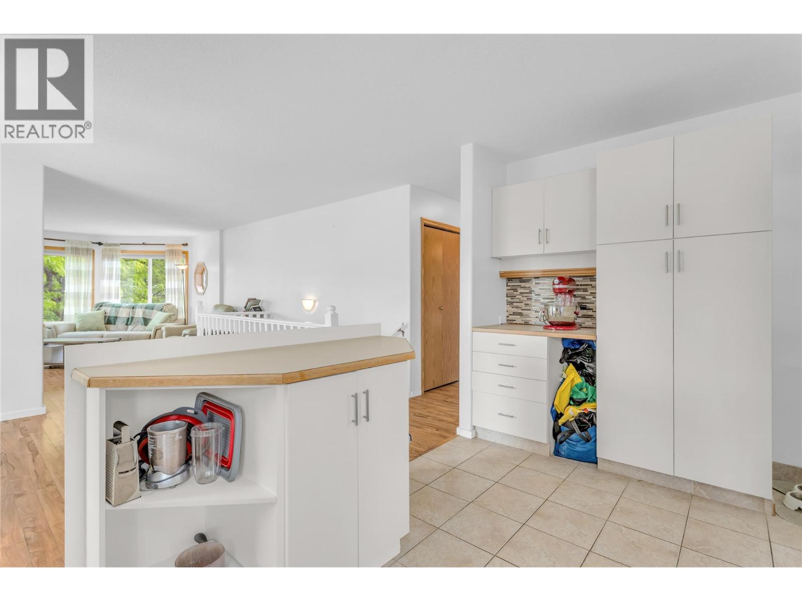 374 McTavish Crescent - 12