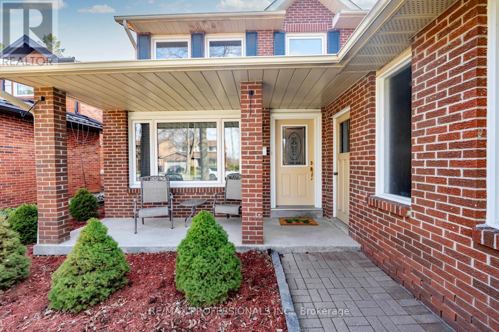 3953 SELKIRK PLACE - Image 2
