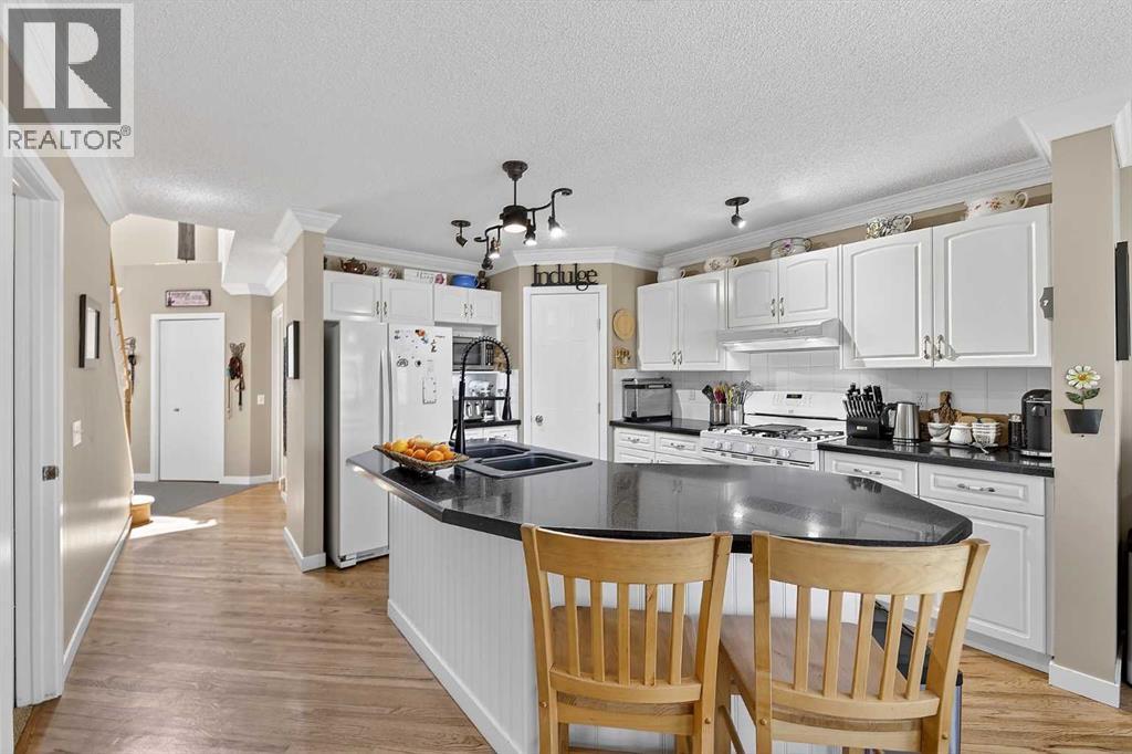 185 Shawbrooke Green SW - 11