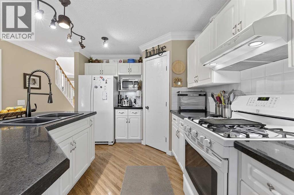 185 Shawbrooke Green SW - 13
