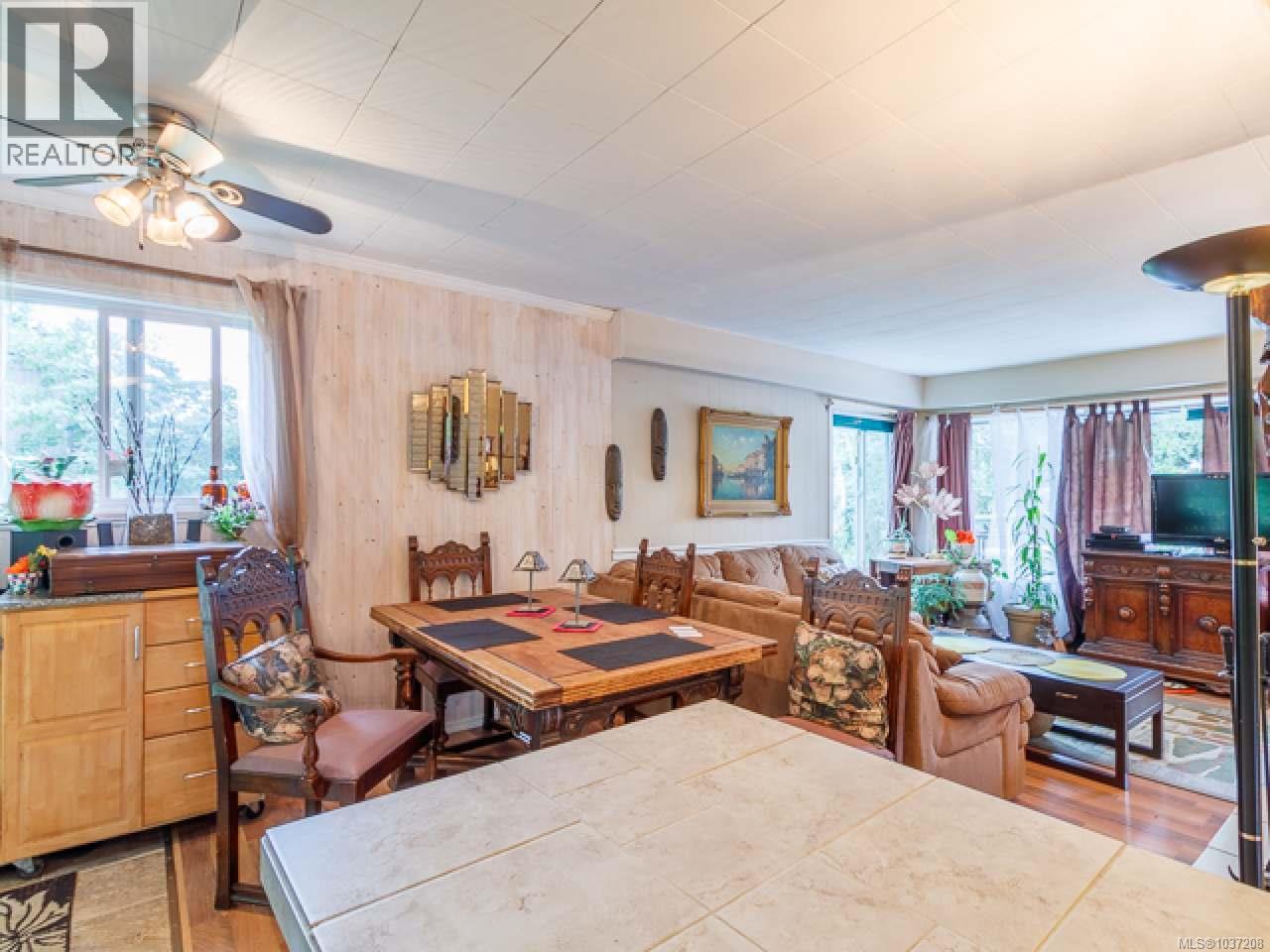 713 Victoria Rd - 15