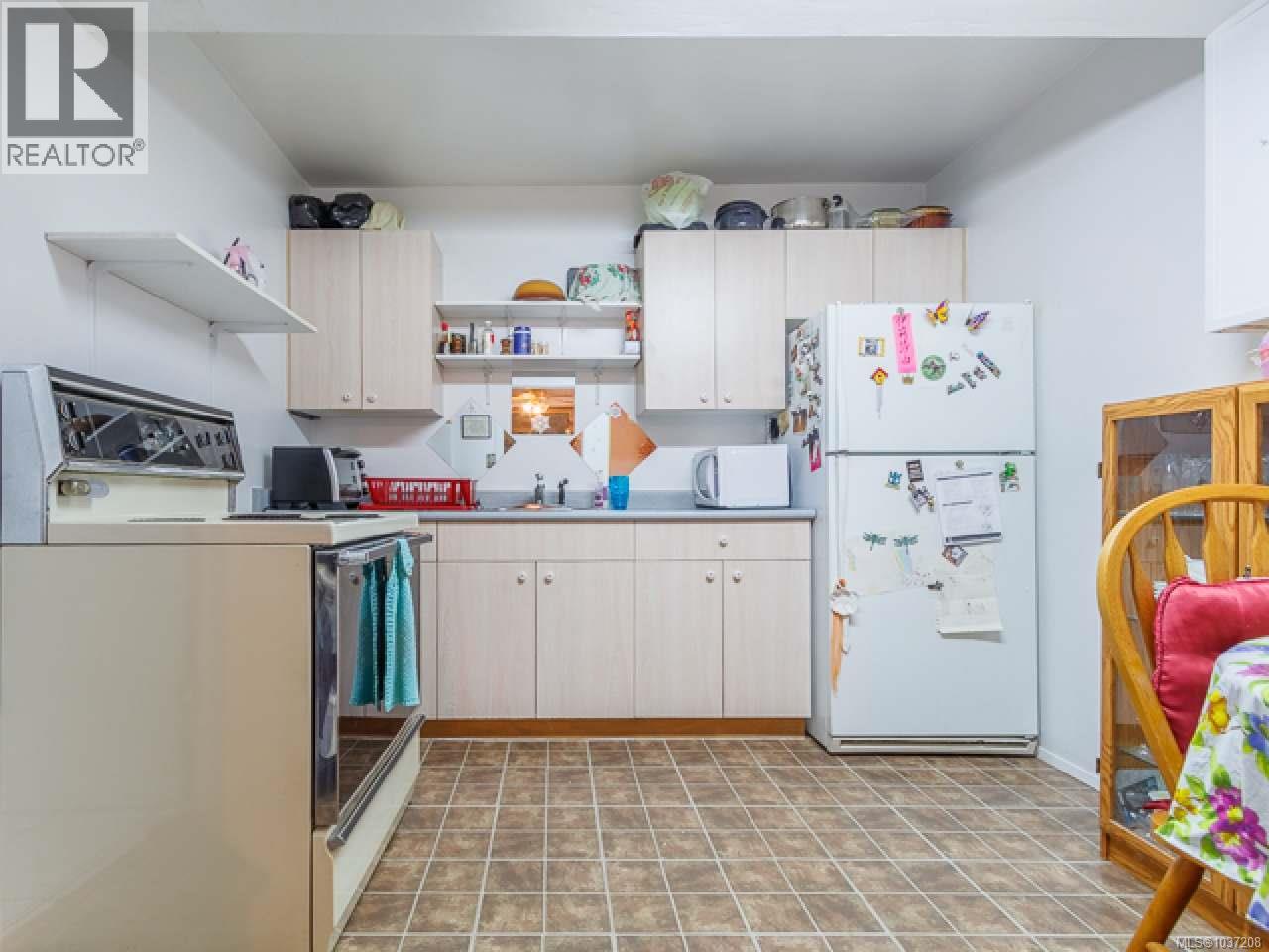 713 Victoria Rd - 20