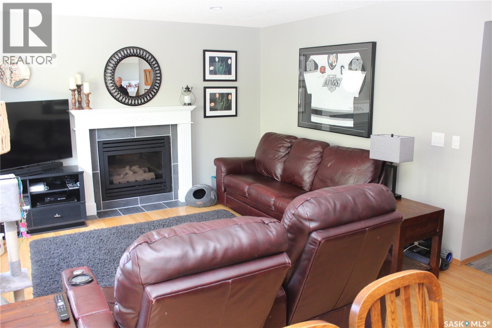 3324 Dieter BAY - 16