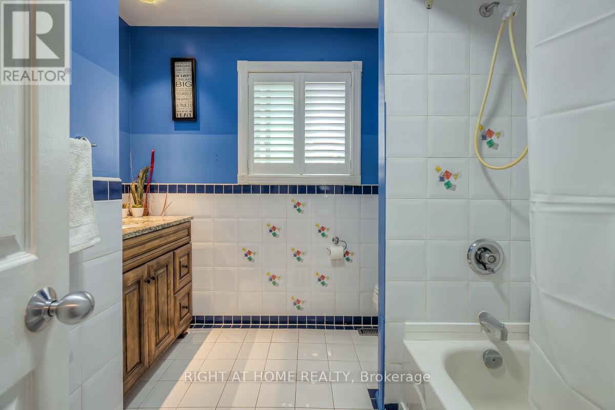 160 CARRINGTON DRIVE - 22