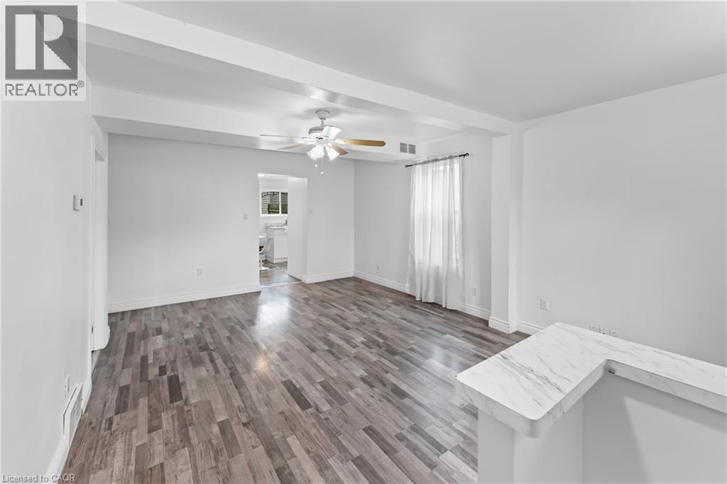 146 OAKDALE Avenue - 4