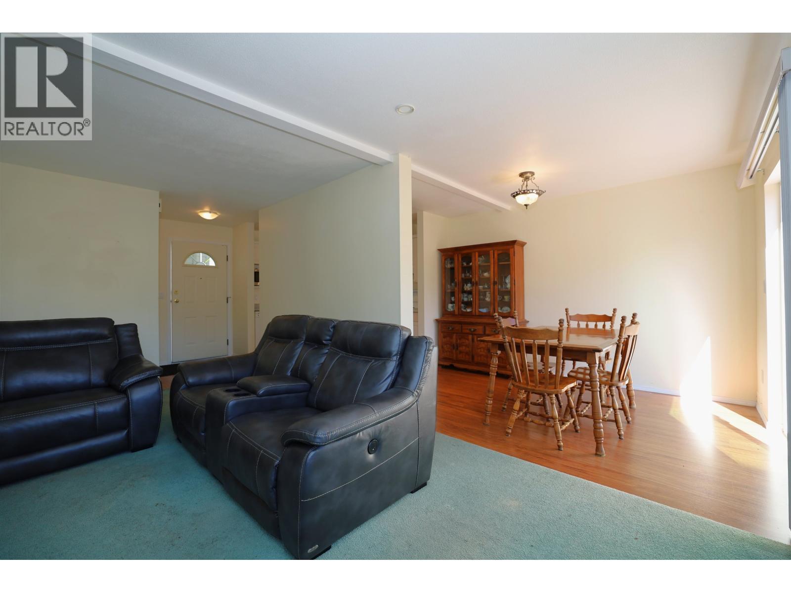21 5610 TRAIL AVENUE, Sechelt