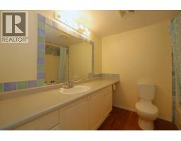 21 5610 Trail Avenue, Sechelt, BC V7Z0H8 Photo 18