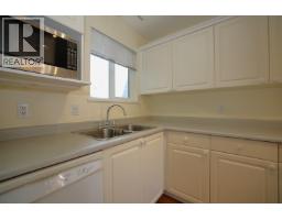 21 5610 Trail Avenue, Sechelt, BC V7Z0H8 Photo 7