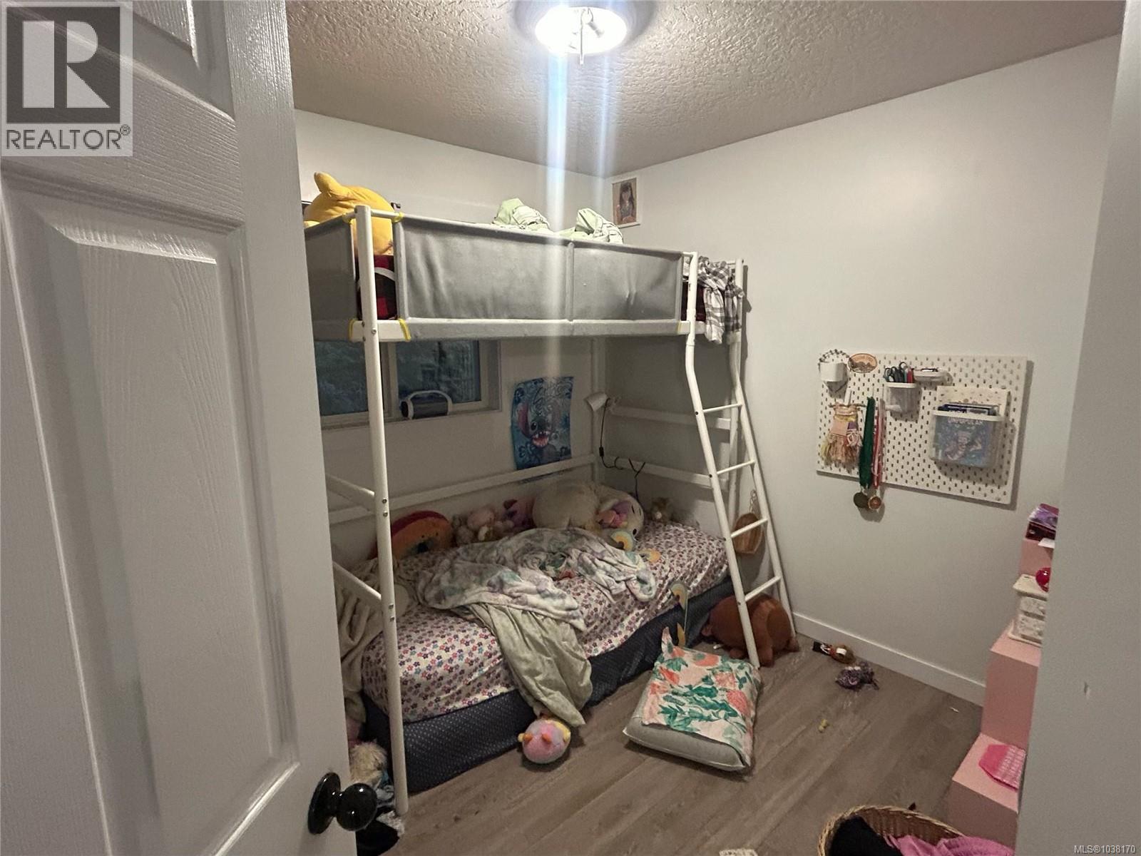 2550 Sooke River Rd - 10