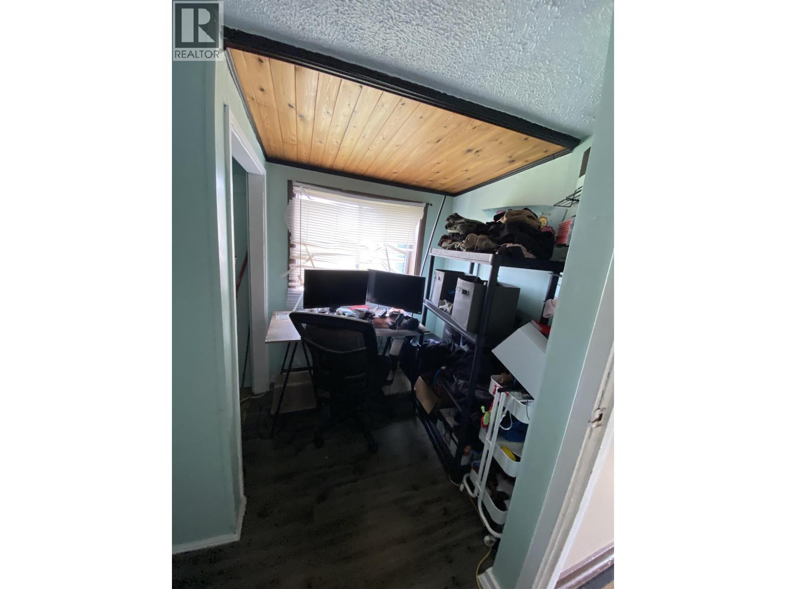 233 E 5TH AVENUE - 11