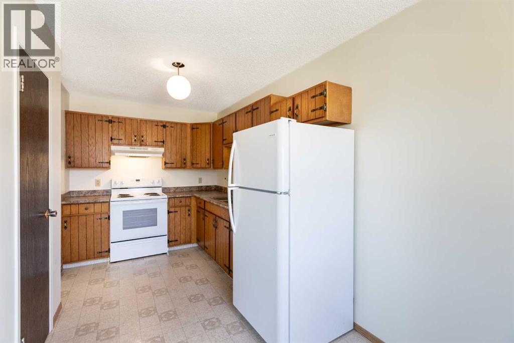 4930 59 Street — photo 11