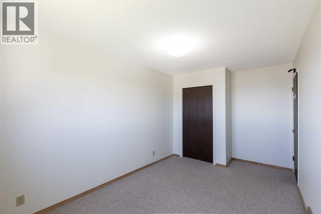 4930 59 Street — photo 19