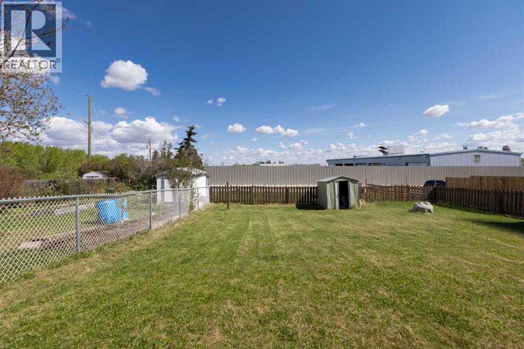 4930 59 Street — photo 22