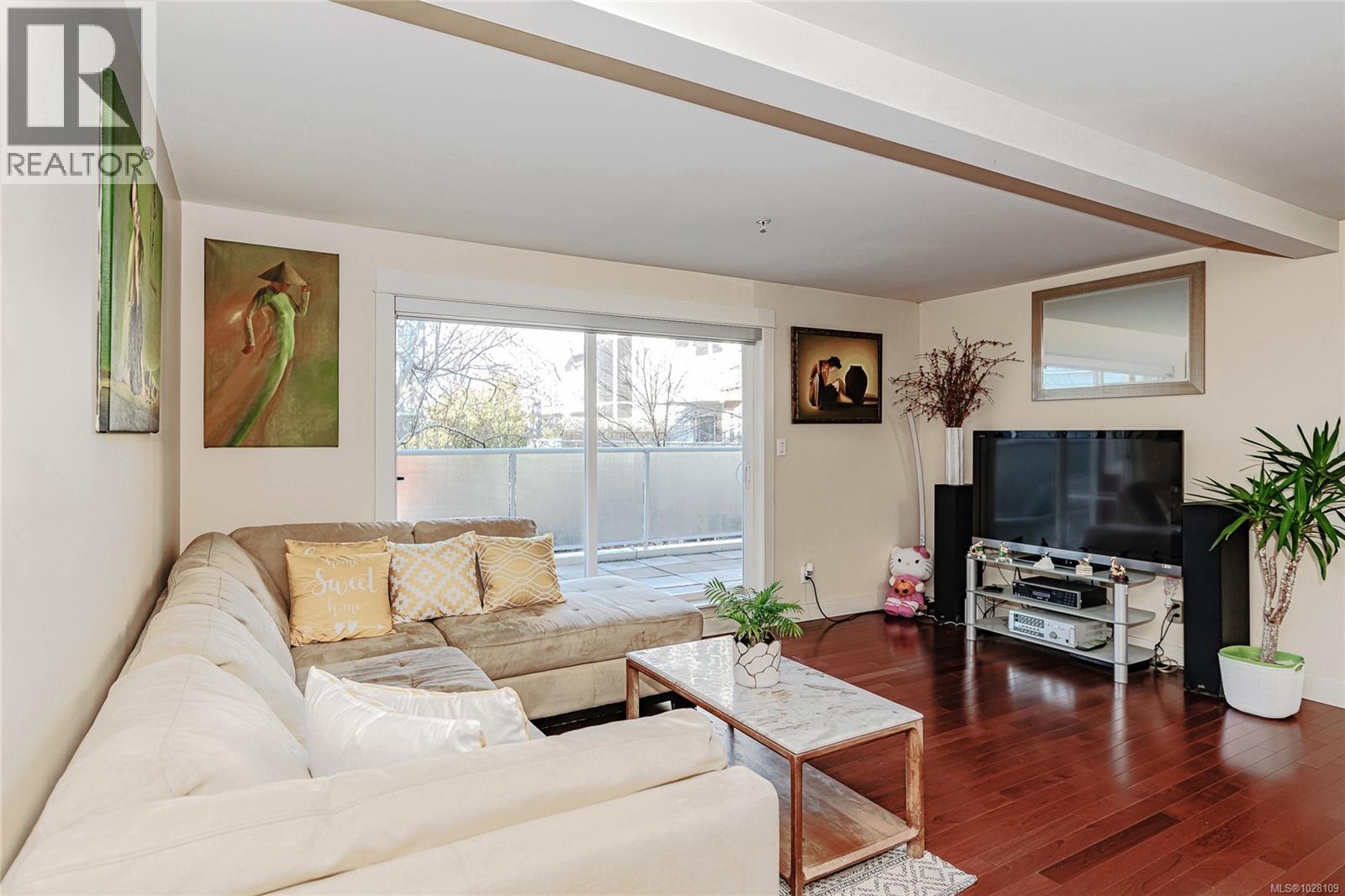 #210 1315 Esquimalt Rd - 16