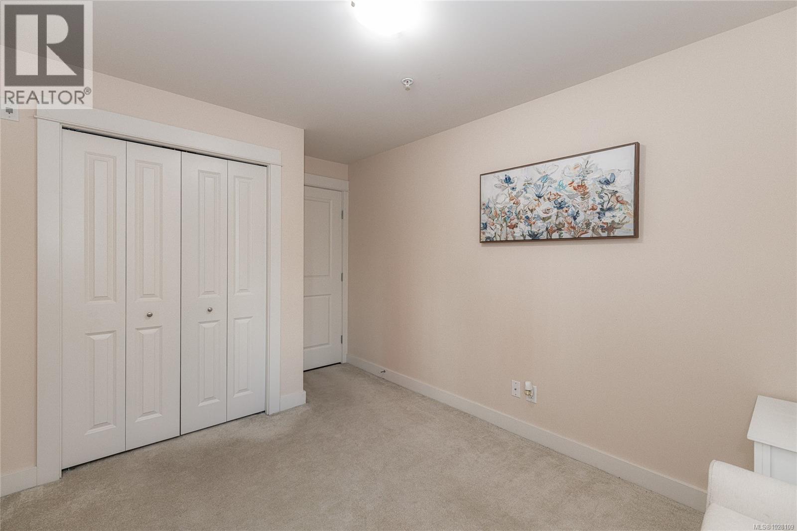 #210 1315 Esquimalt Rd - 24