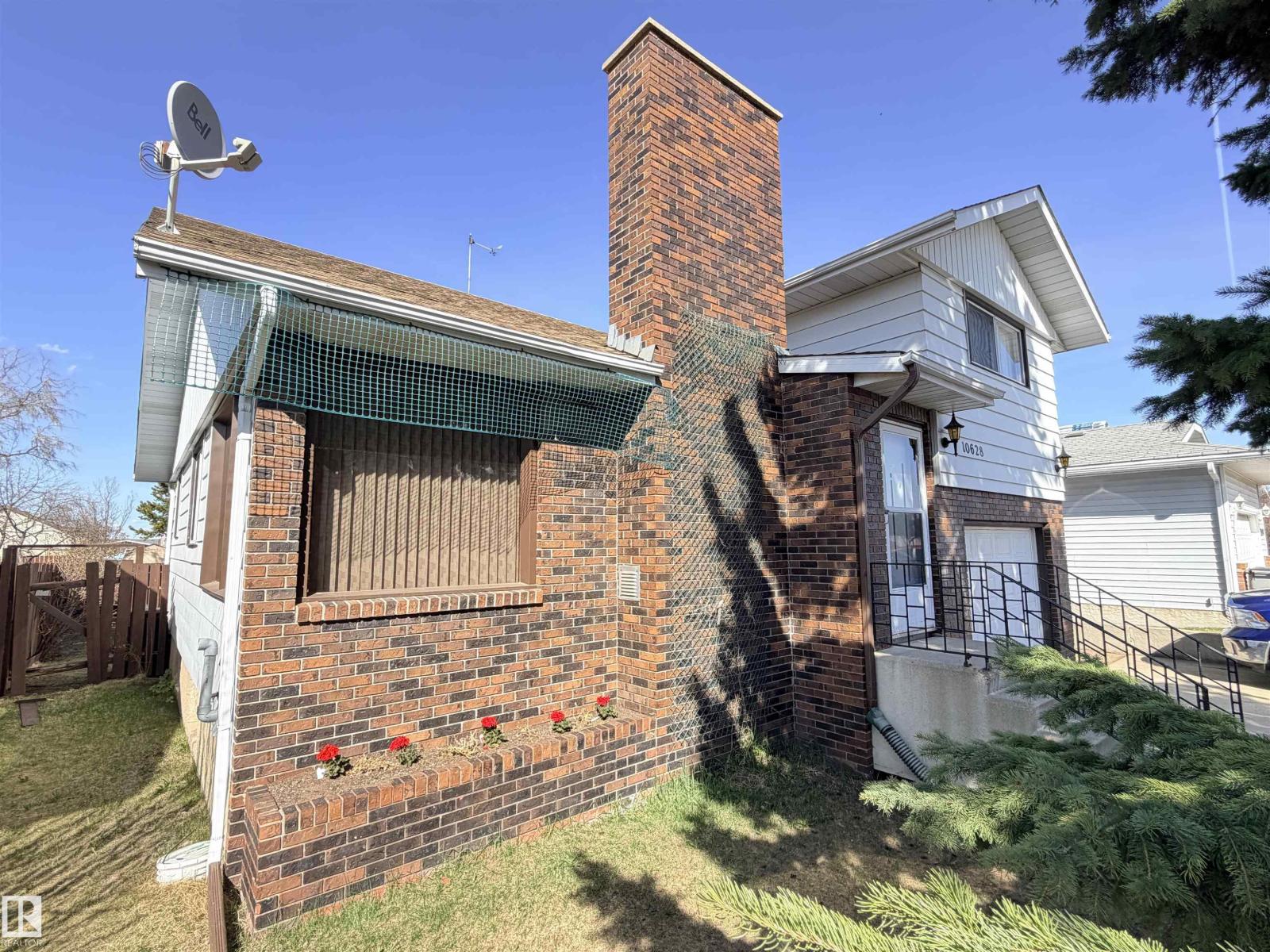 10628 109 ST - photo 3