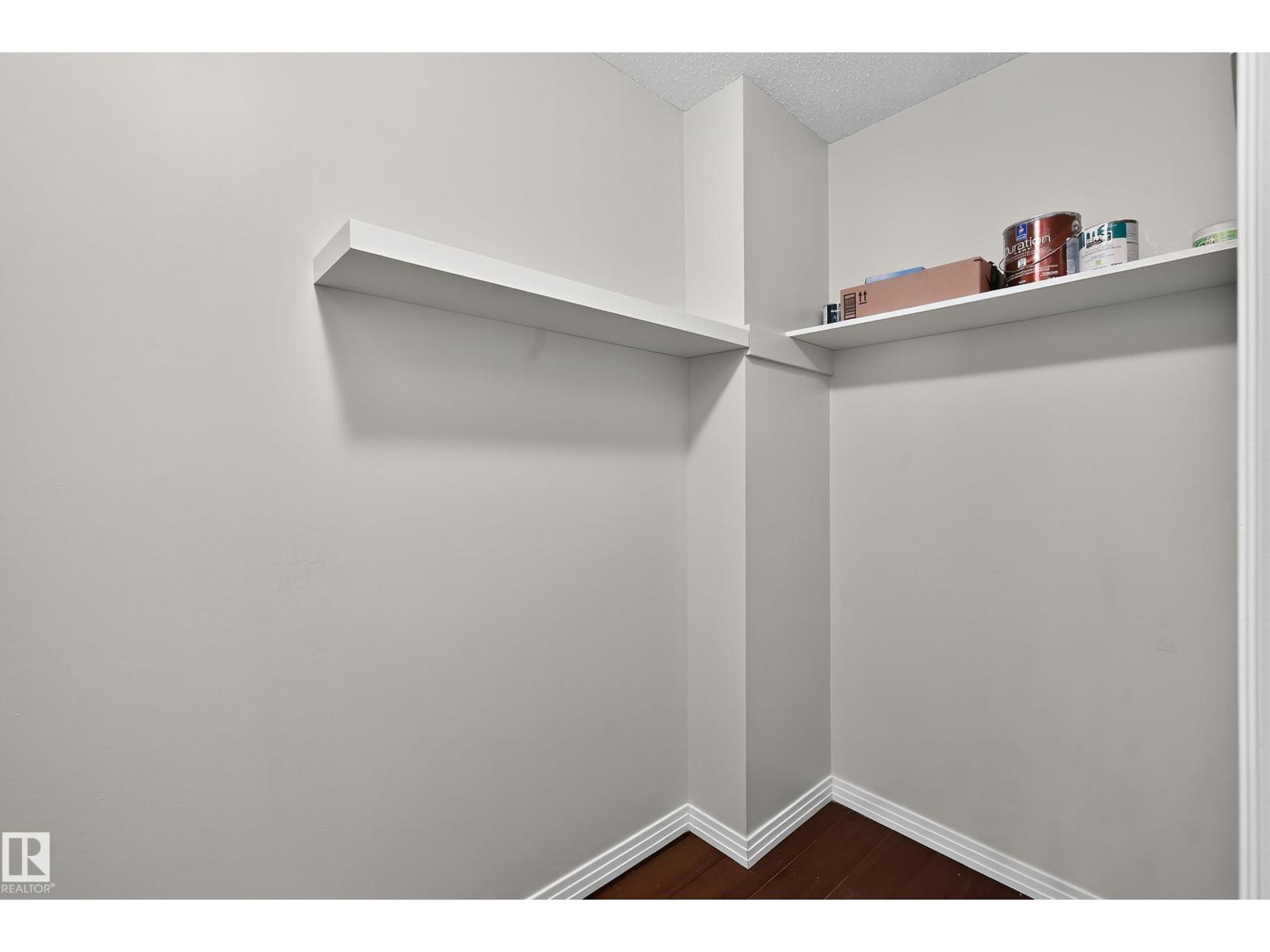 #202 10746 80 AV NW - 17