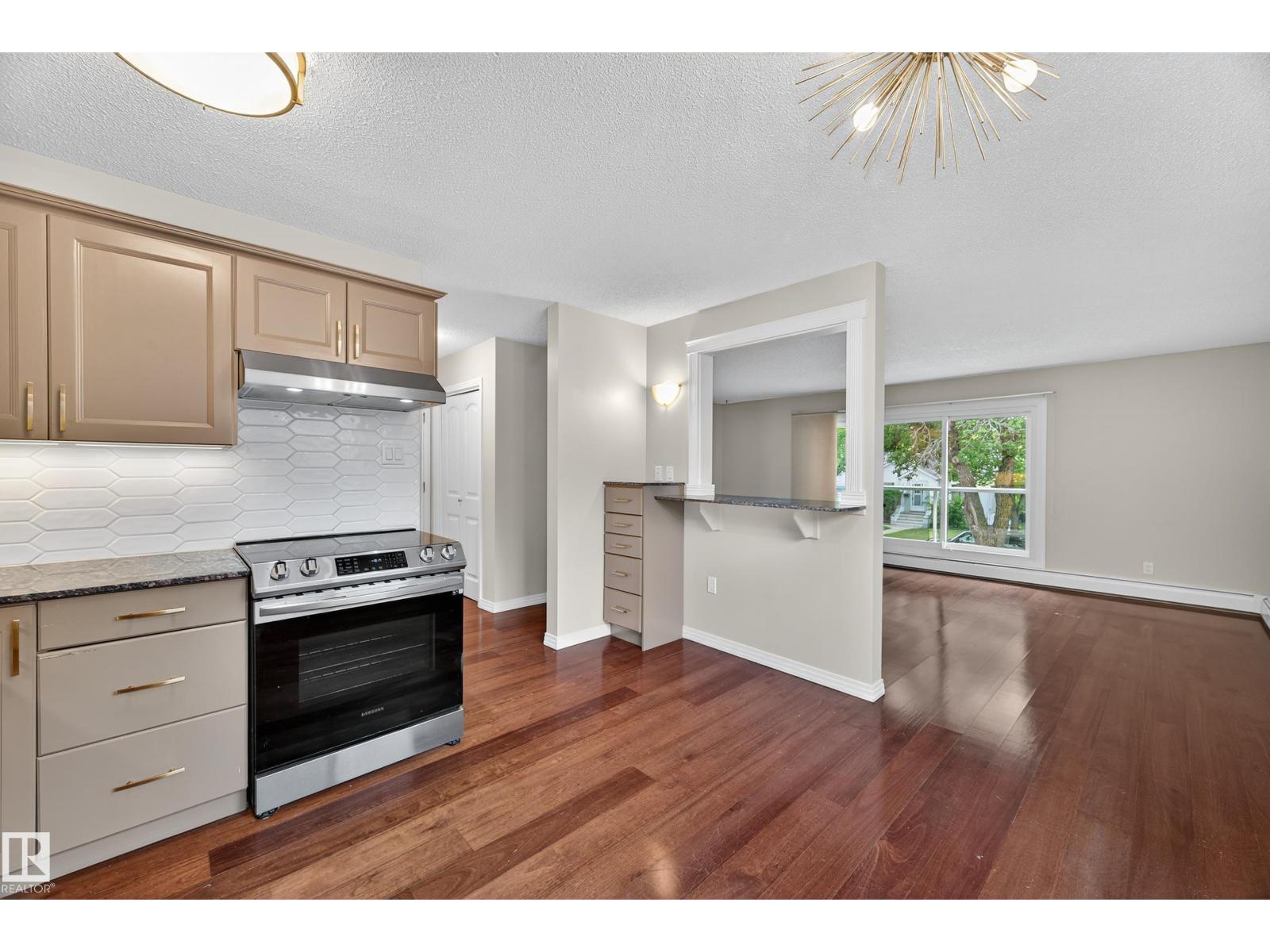 #202 10746 80 AV NW - 10