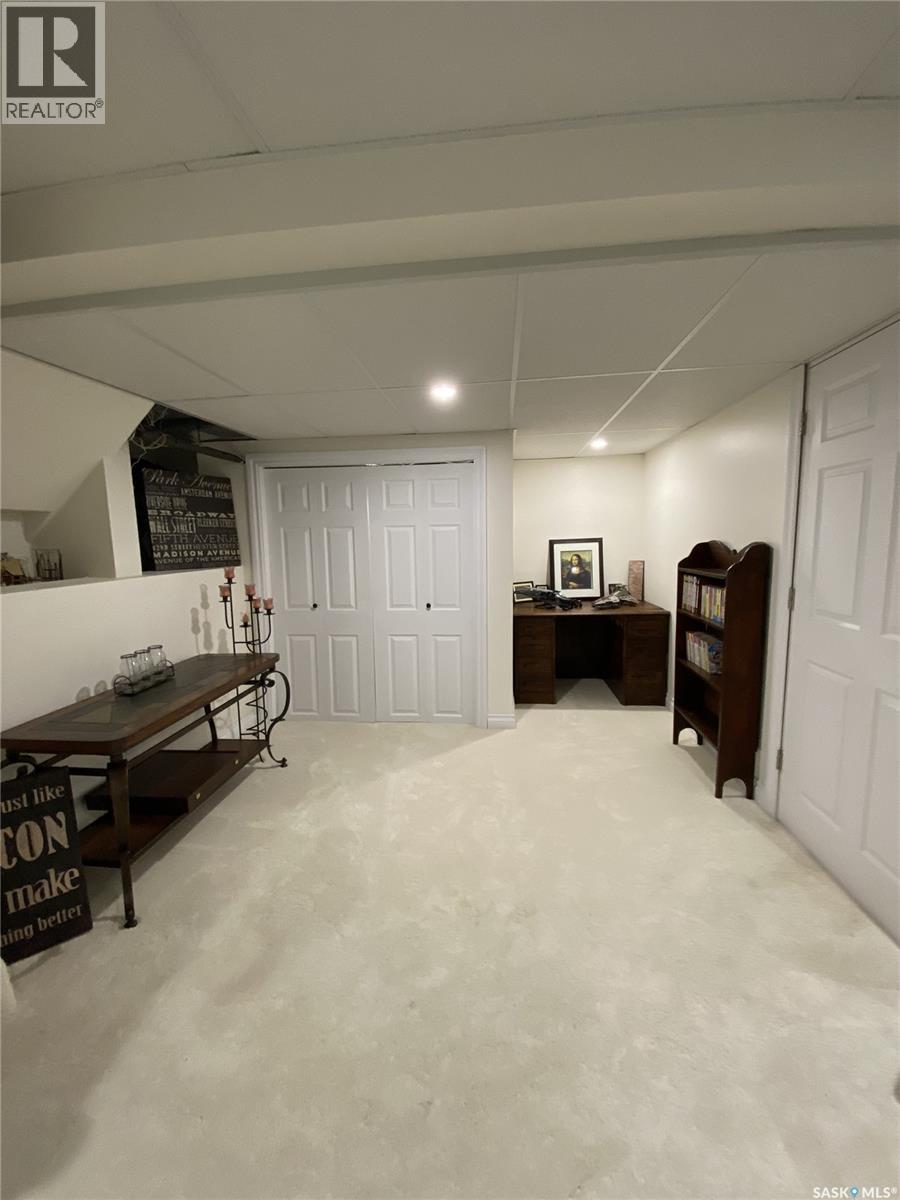 734 Wollaston COURT - 37
