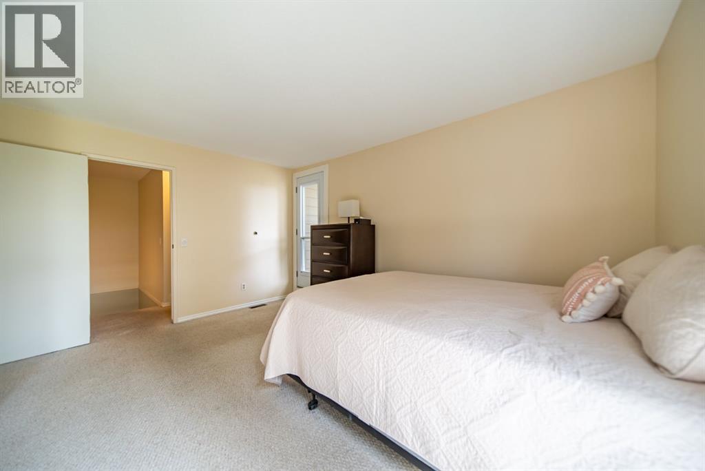 #1415 13104 Elbow Drive SW - 16
