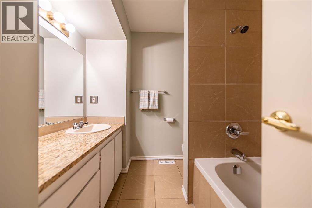 #1415 13104 Elbow Drive SW - 19