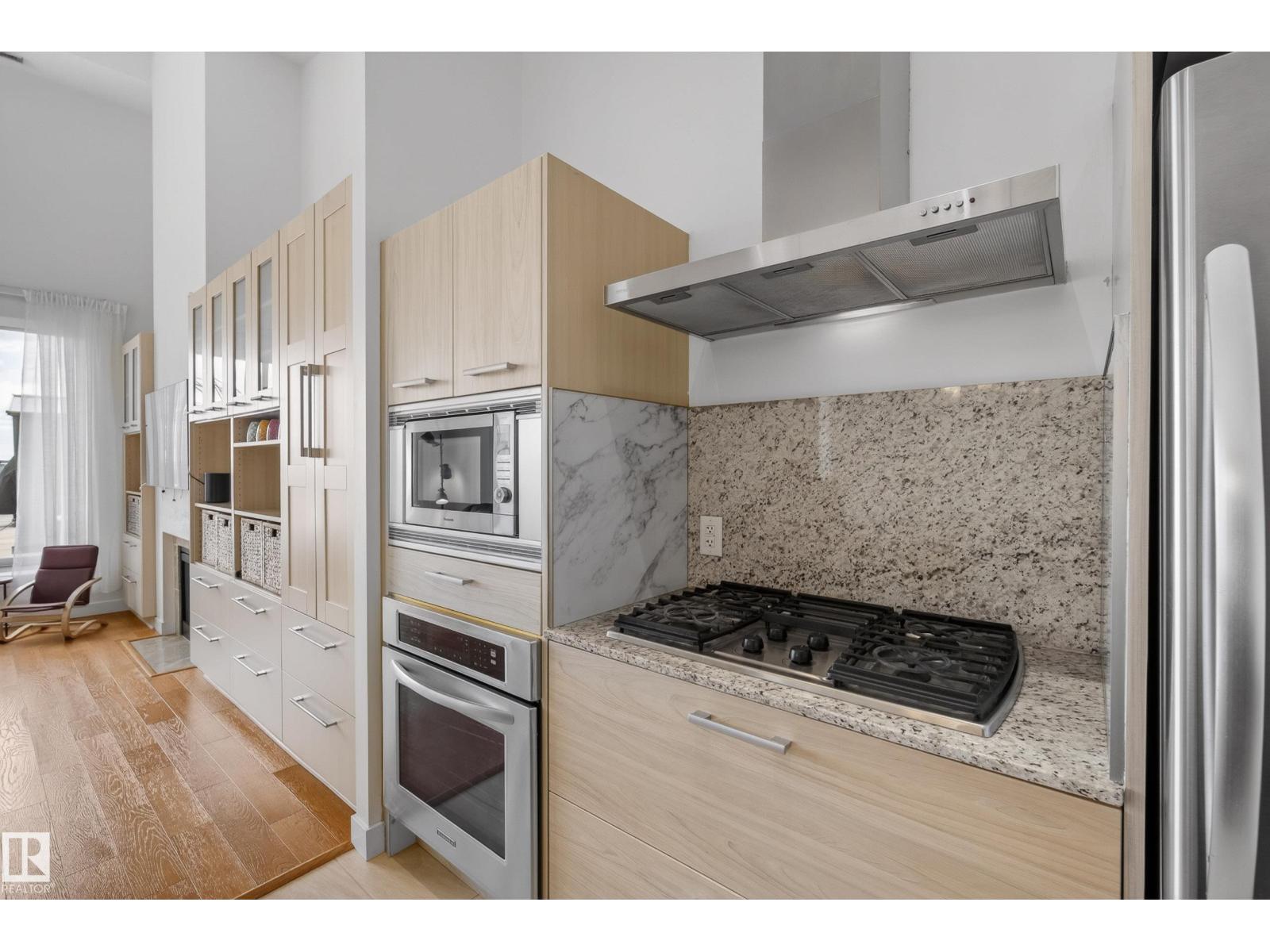 #808 2612 109 ST NW - 18