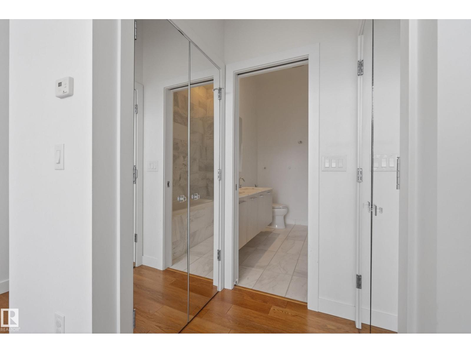 #808 2612 109 ST NW - 32