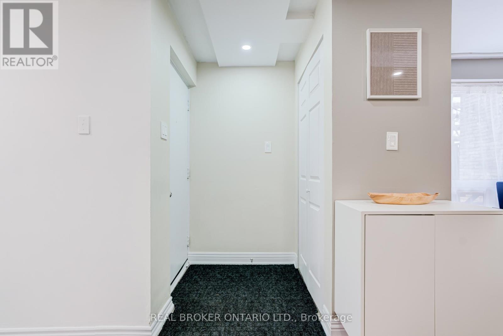 #62 130 LING ROAD - Image 2