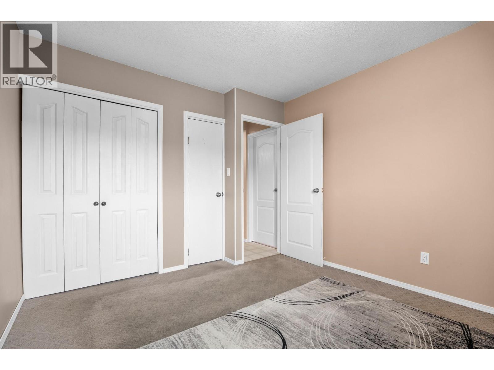 4015 15 Crescent - 46
