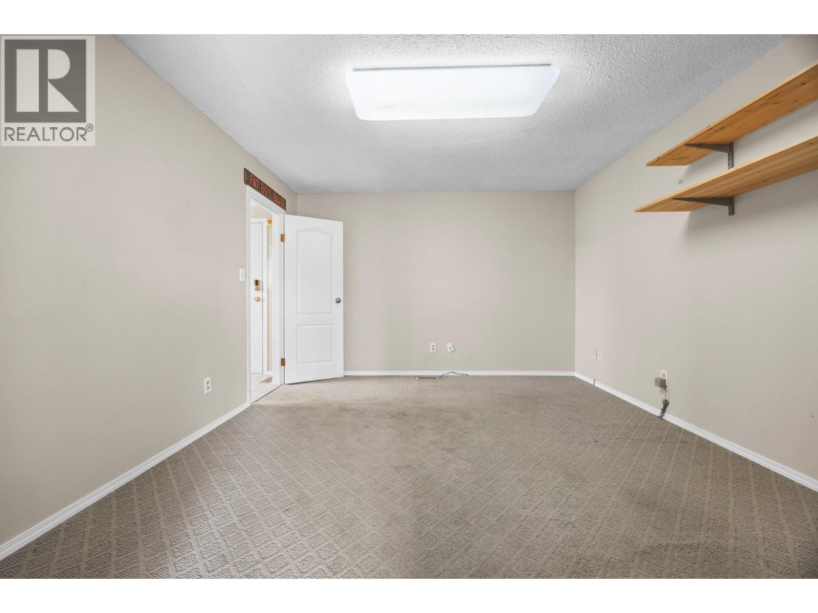 4015 15 Crescent - 43