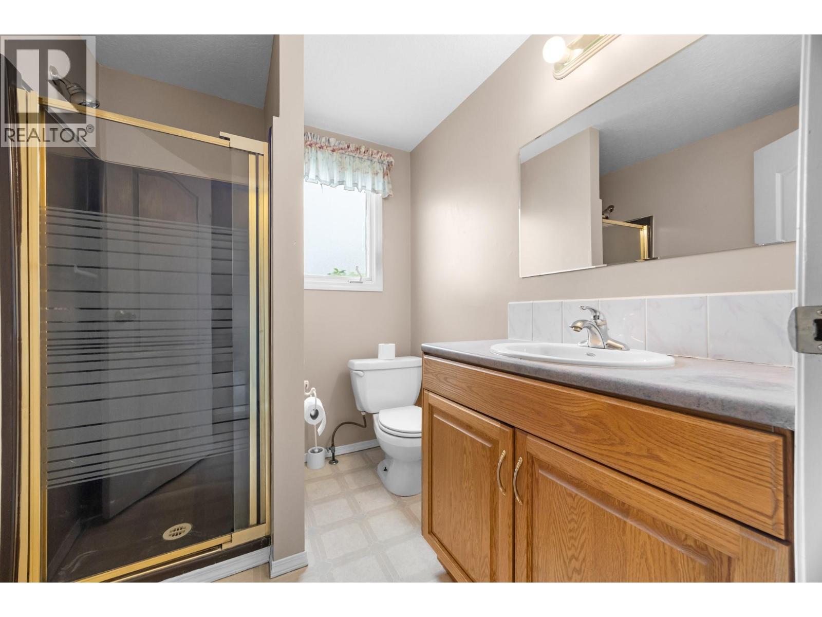 4015 15 Crescent - 44