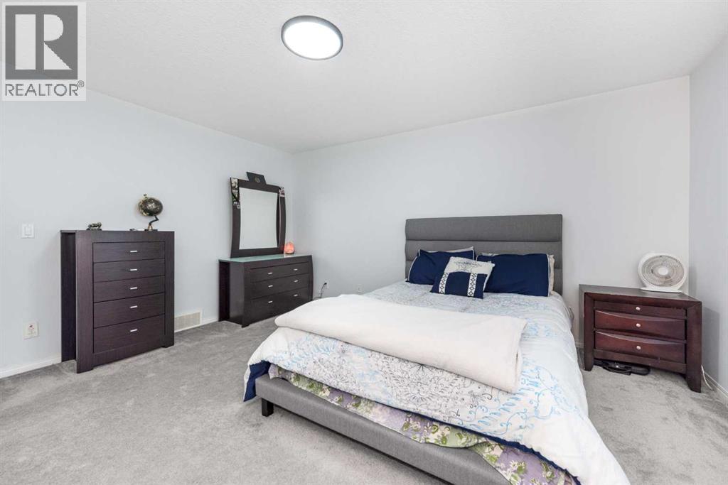 19 Skyview Ranch Crescent NE - 24