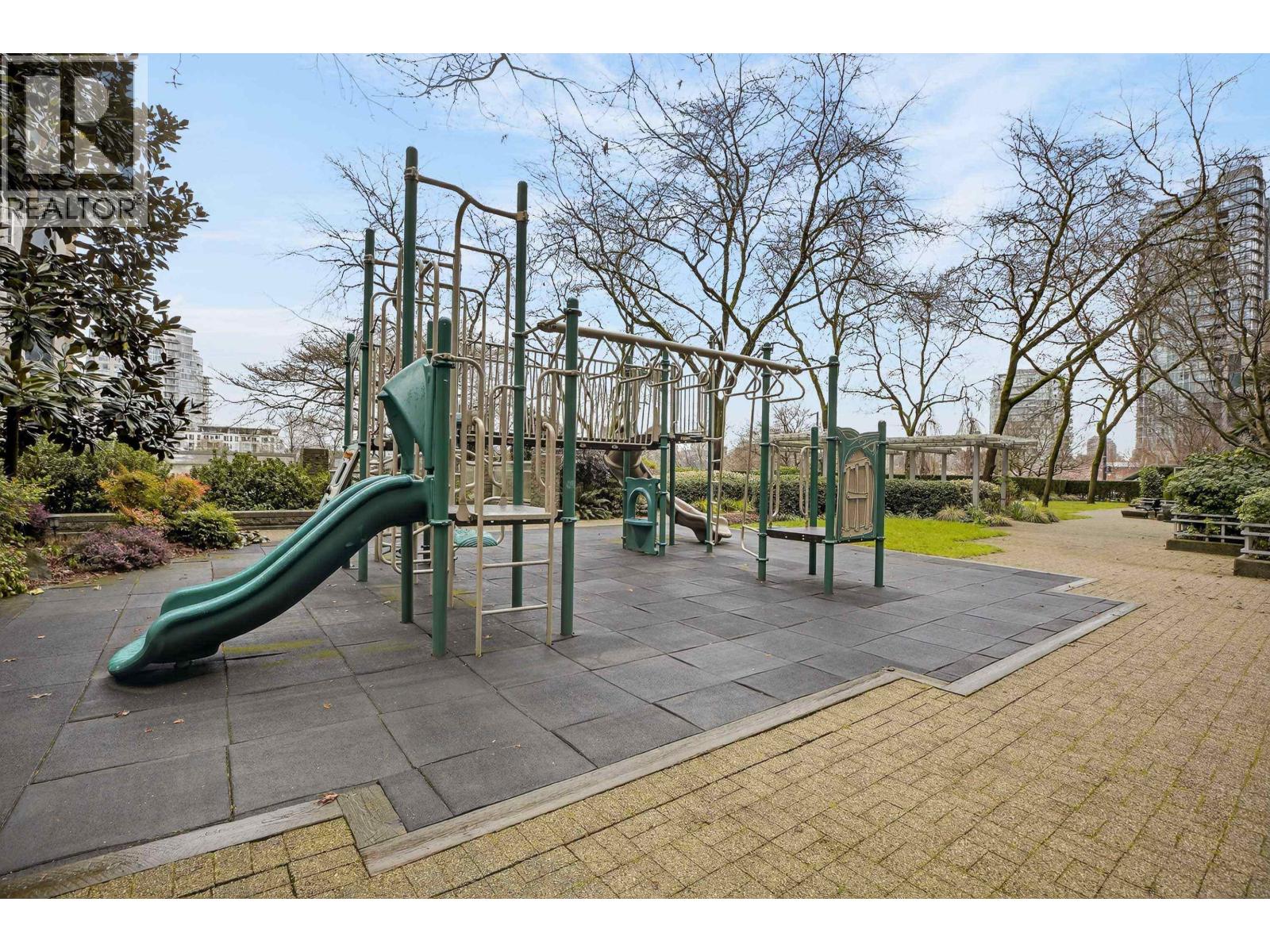 303 1388 HOMER STREET, Vancouver