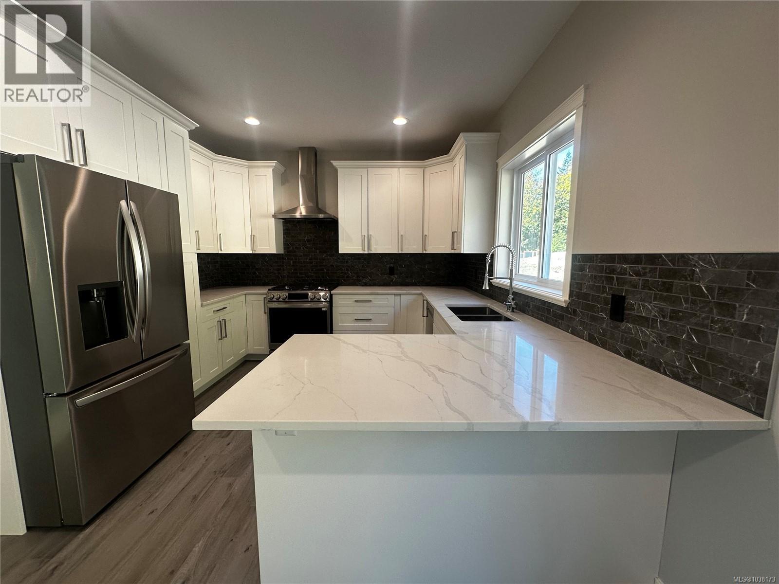  2576 Nickson Way, Sooke