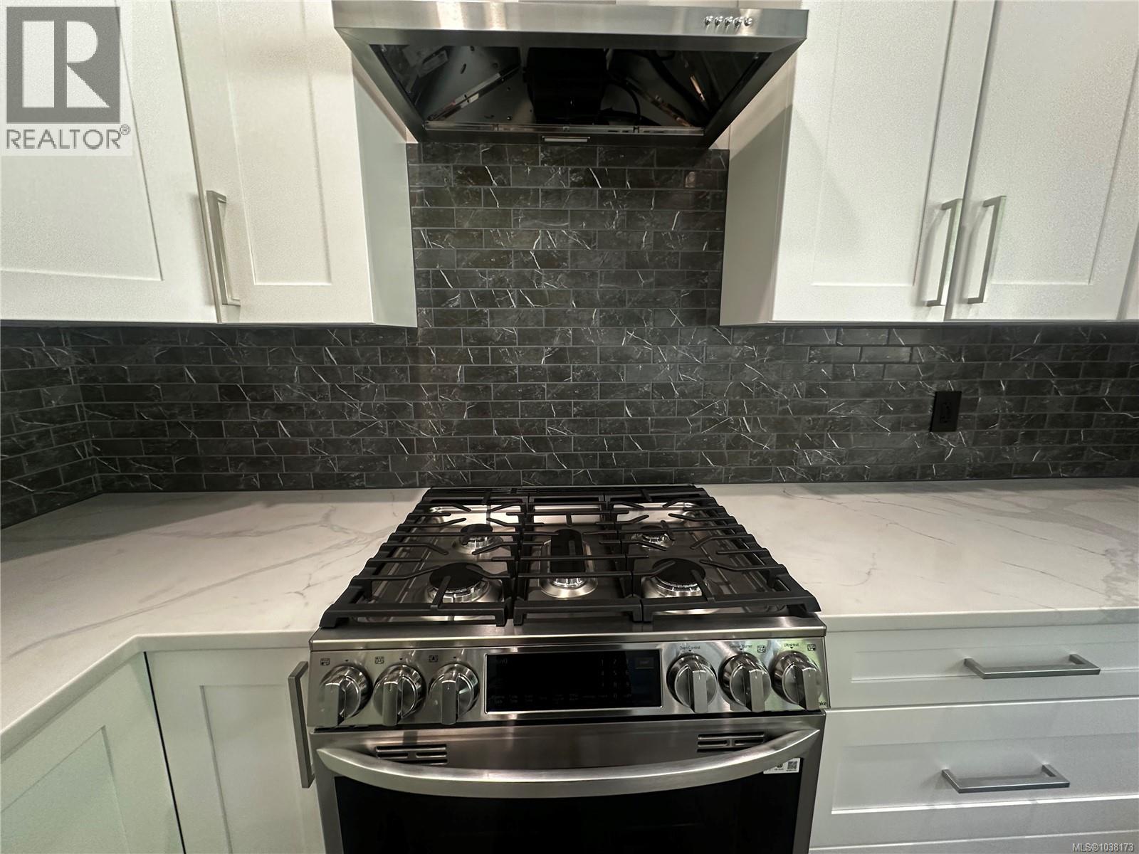  2576 Nickson Way, Sooke