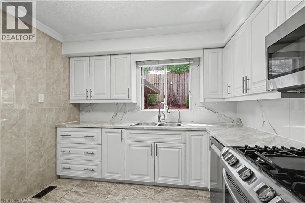 326 MANCHESTER Road - 17