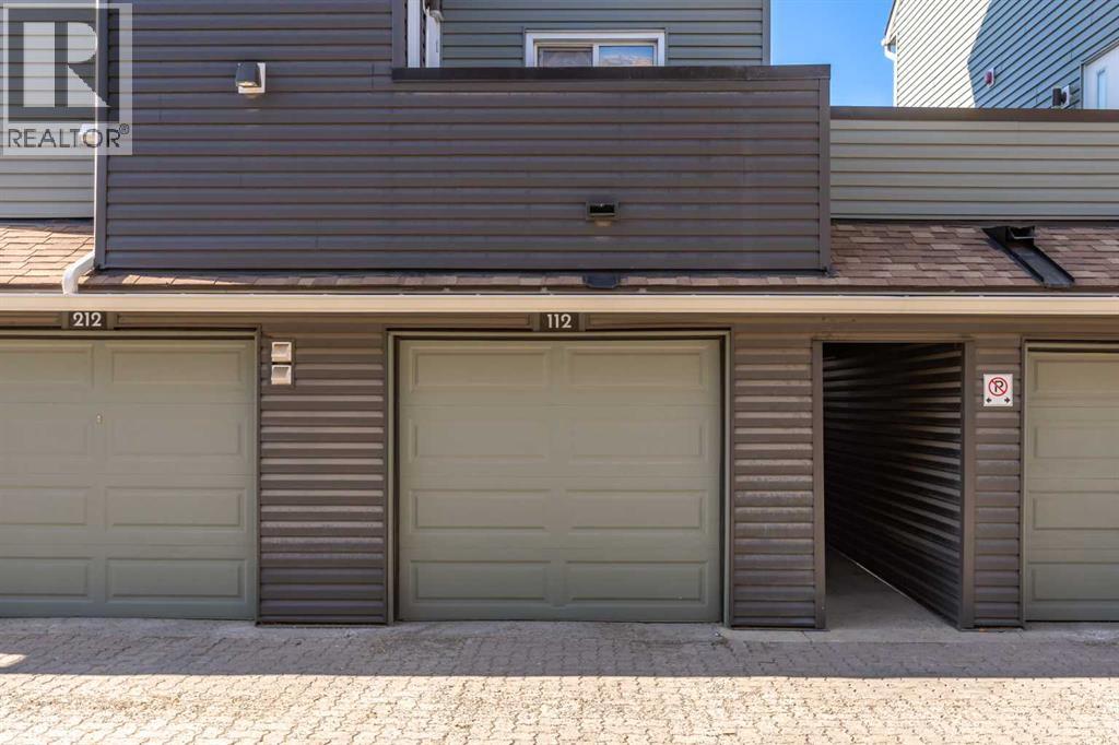 #112 25 Glamis Green SW - 31
