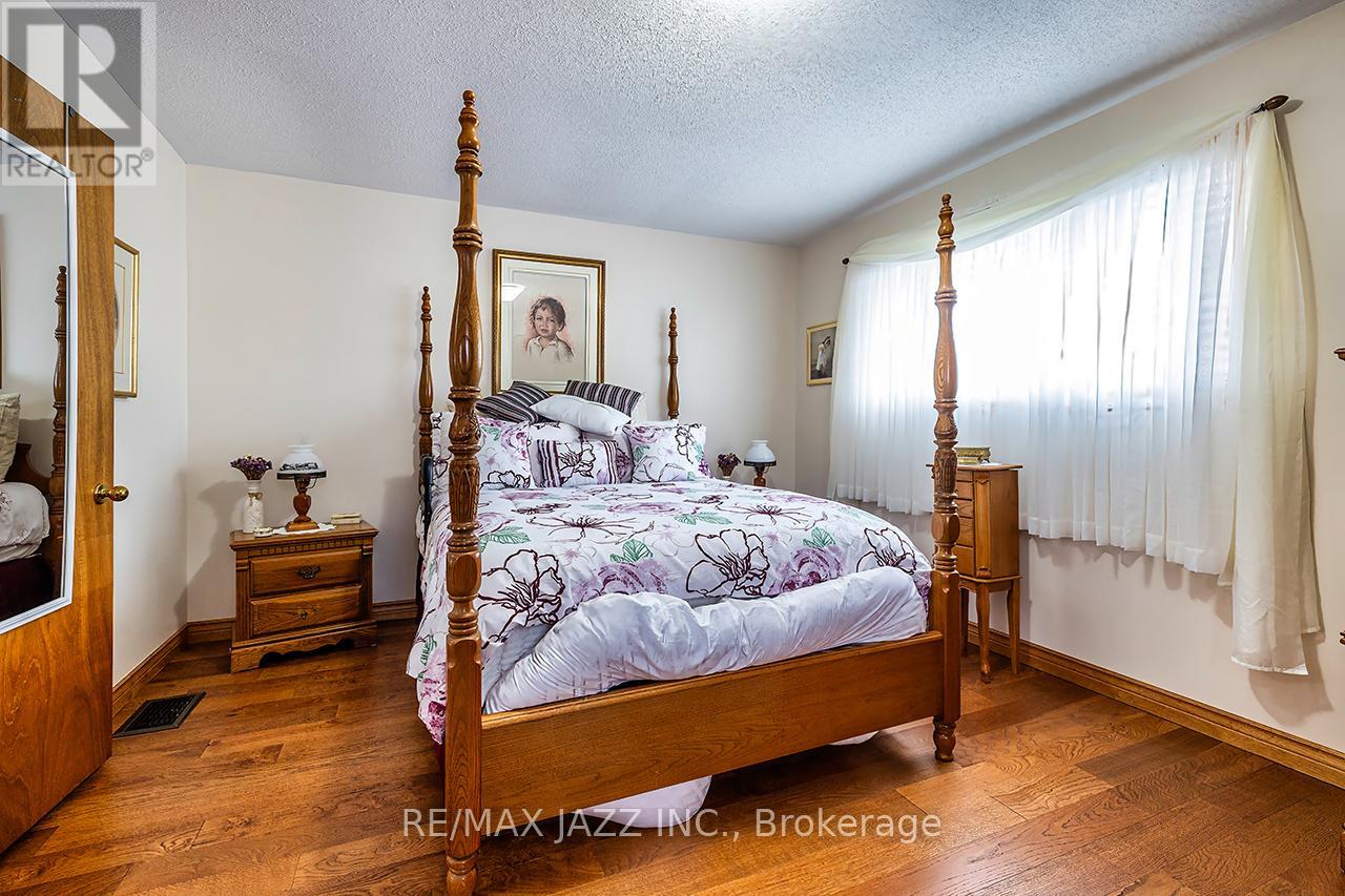 17 HURON DRIVE - 15