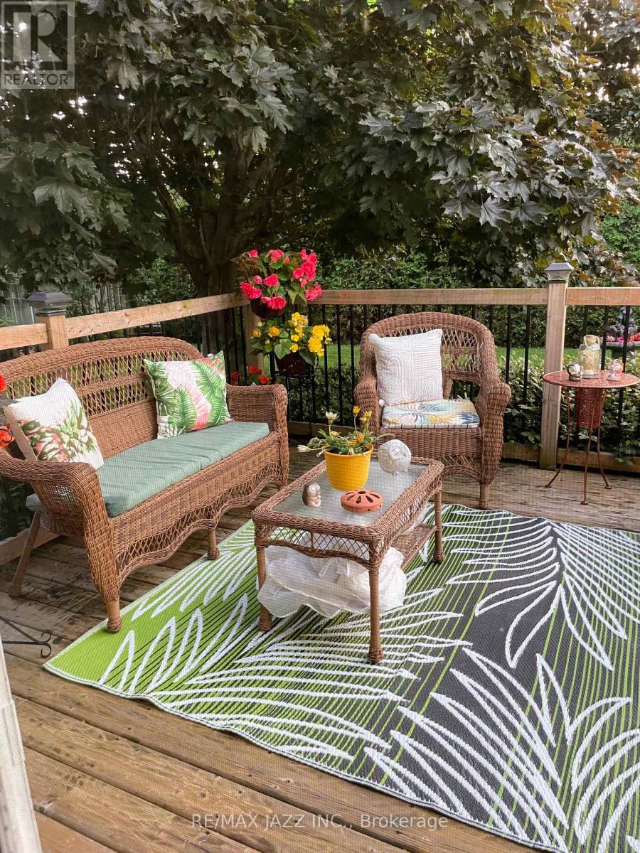 17 HURON DRIVE - 34